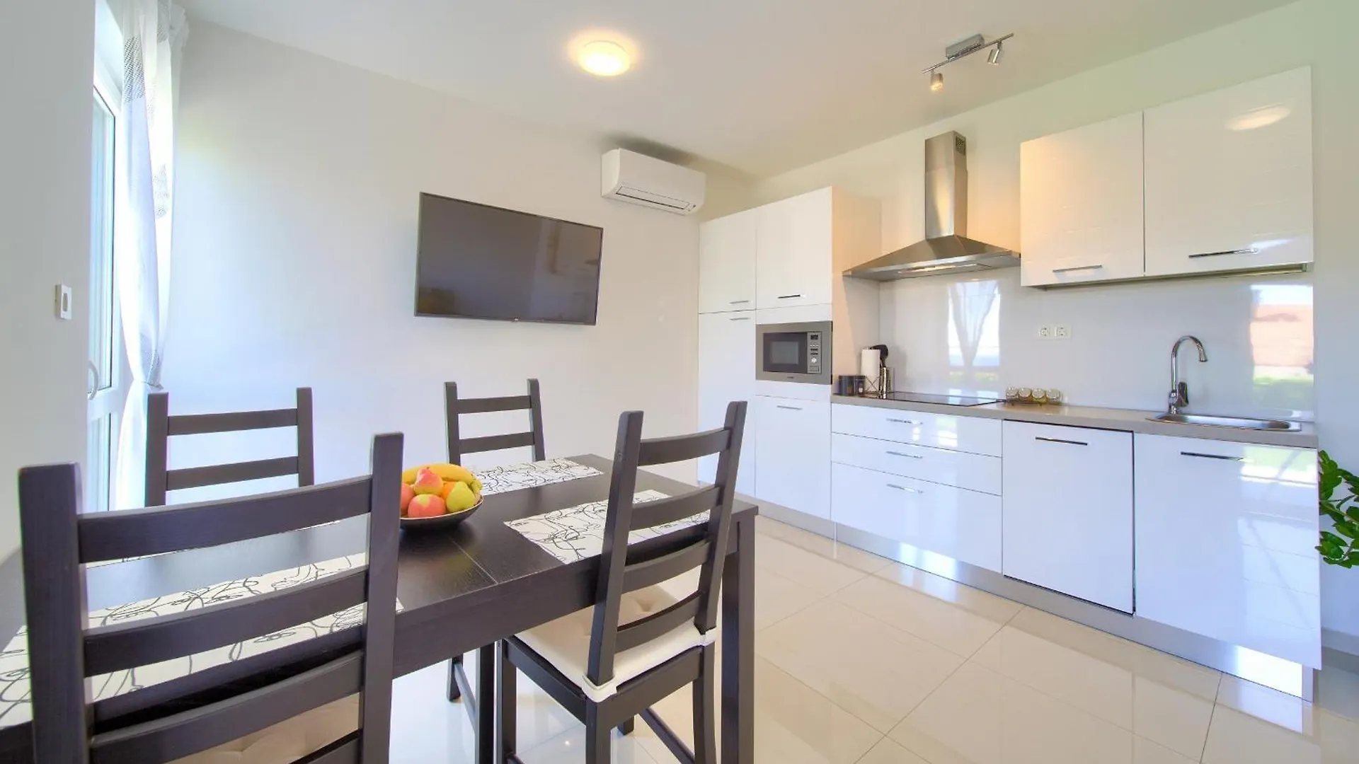 Apartment Sara Krk Town